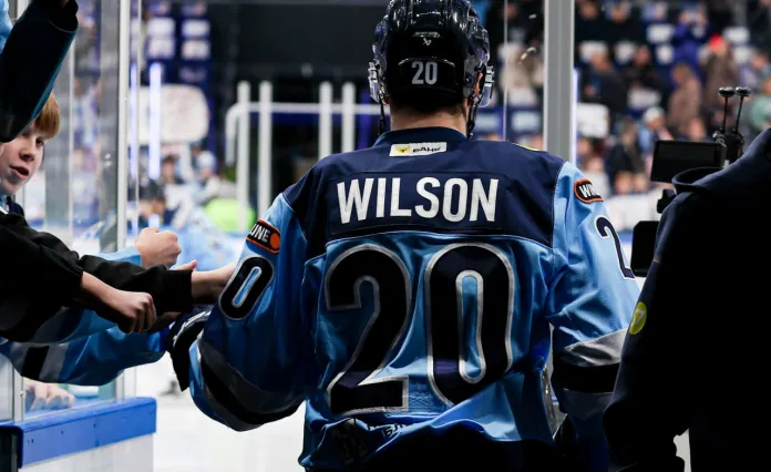 СКА и «Сибирь» произвели обмен: Уилсон — в Петербург, Локтионов — в Новосибирск