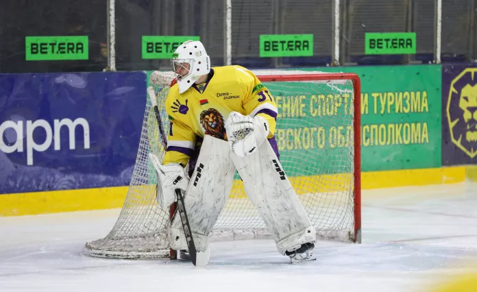 Видео: Лучшие сейвы декабря в Betera-Экстралиге