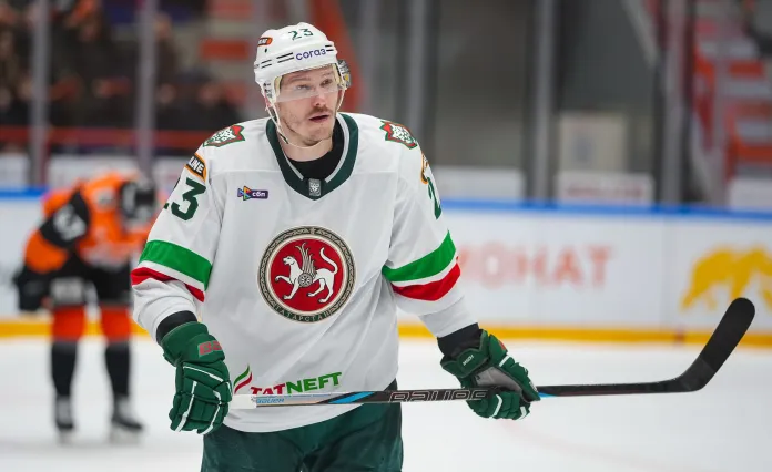 Дмитрий Квартальнов лично звонил генменеджеру «Ак Барса», чтобы заполучить Дмитрия Яшкина