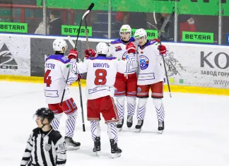 «Юность» дожала «Химик», оформив две шайбы при игре в меньшинстве