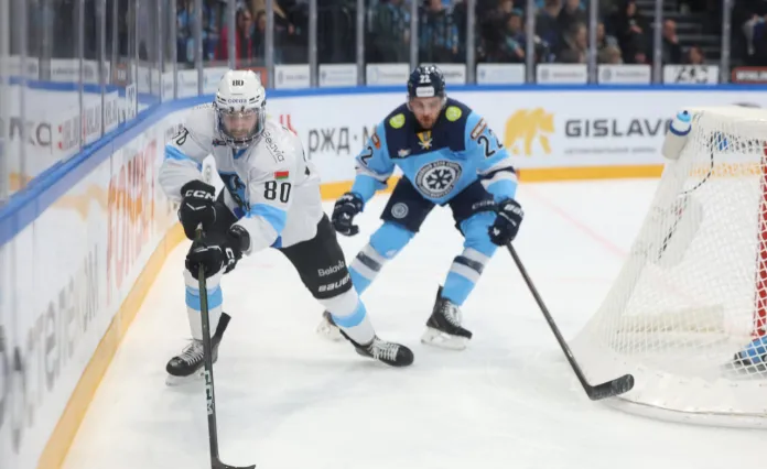 Минское «Динамо» потерпело тяжелое поражение от «Сибири» в Новосибирске