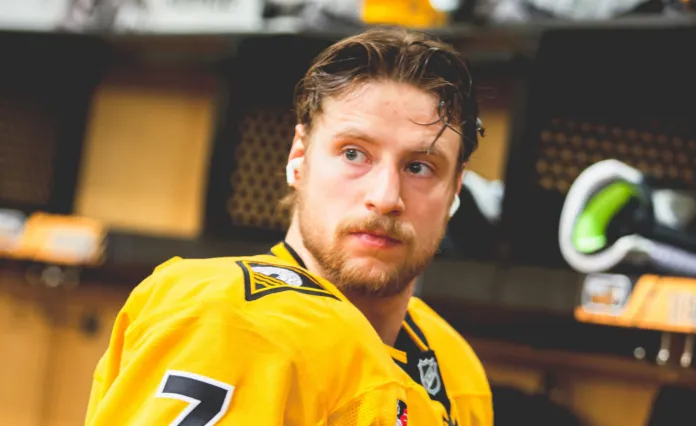 Илья Соловьёв блестяще дебютировал за «Питтсбург» в игре против «Чикаго» Артёма Левшунова