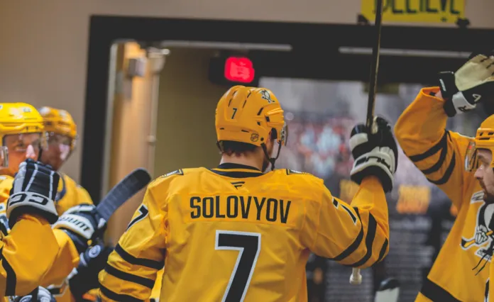 Илья Соловьёв потроллил Евгения Малкина перед дебютом за «Питтсбург»