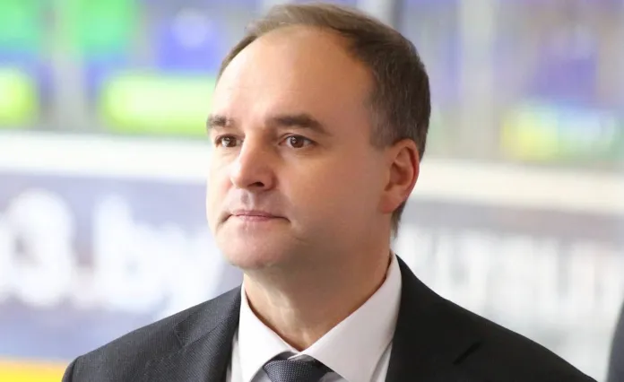 Сергей Стась: Сейчас в раздевалке Мытник поет песни