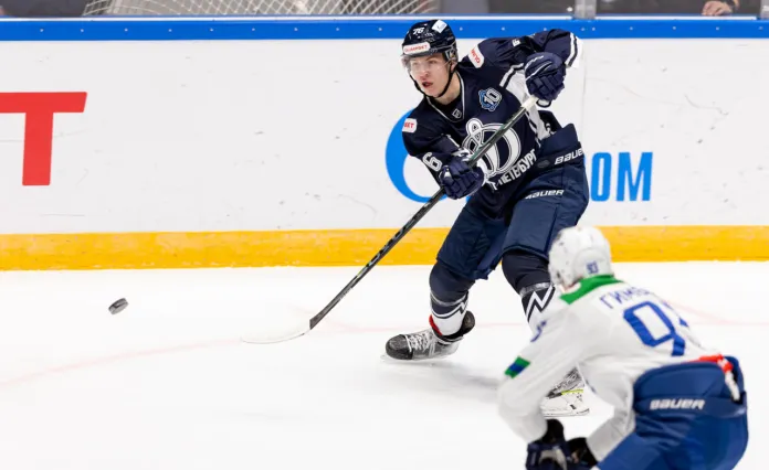 ВХЛ. Суворов забил гол, Демченко сделал пас, Грищенко пропустил три шайбы, Устименко отразил 30 бросков, Мойсевича заменили после пропущенной шайбы – статистика белорусов 30 января