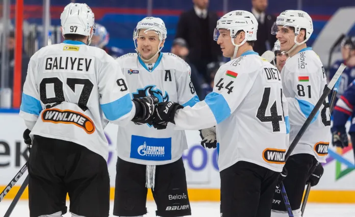 Глеб Лисовский: Видимо, по раздевалке минского «Динамо» летало абсолютно все после второго периода