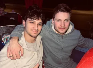 Фото: Конфликт между хоккеистами «Юности» улажен 