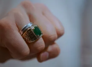 Вадим Шипачев отреагировал на вручение уникального перстня