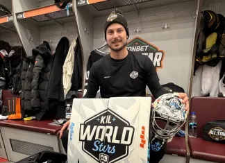 Зак Фукале сыграл в атаке и попал под силовой прием на Матче Звезд КХЛ