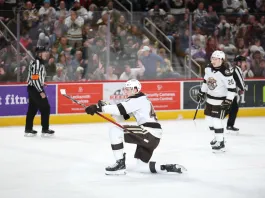 АХЛ. Голевой пас Колячонка, звёзды матча Протас, Толопило и Климович, Колосов пропустил 4 гола – статистика белорусов 8 февраля