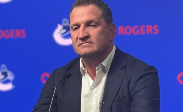 «Ванкувер» Толопило и Климовича не собирается увольнять главного тренера на фоне провального сезона