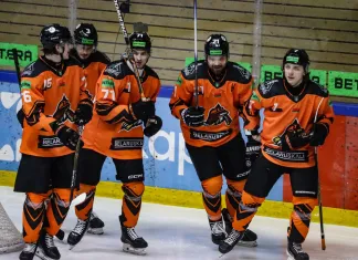 «Шахтер» разгромил «Химик» и одержал шестую победу кряду