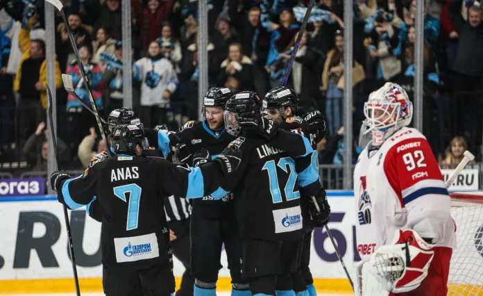 Сергей Кузнецов выделил всю команду в победном матче с «Локомотивом»