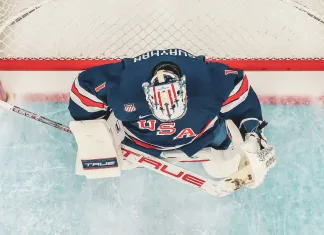 Вратарь сборной США Свайман пропустил курьезный гол с центра площадки в матче с Данией