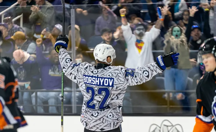 Артём Борщев набрал два очка в ECHL. В его активе 17 баллов в сезоне