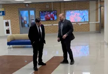 Квартальнов и главный арбитр КХЛ устроили эмоциональный диалог после матча со «Спартаком»