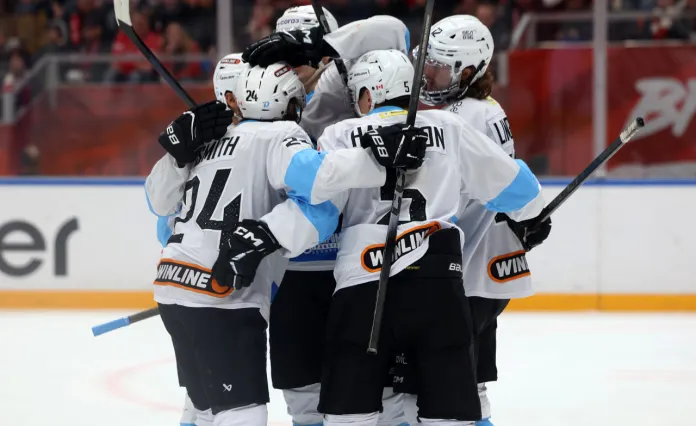 Алексей Шевченко: Как же здорово играет минское «Динамо». Если вратари начнут помогать — все наладится