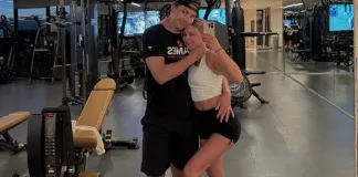 Фото: Егор Шарангович проводит олимпийскую паузу в НХЛ на пляжах Мексики