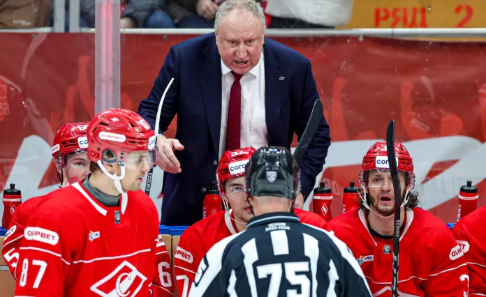 Александр Барков — о матче с минским «Динамо»: Мы перестали успевать со скоростью, появились ненужные удаления