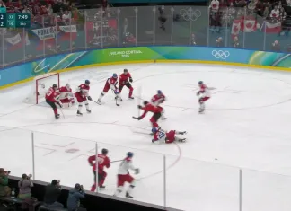 Чехия забила гол Канаде вшестером. Судьи не заметили нарушения численного состава