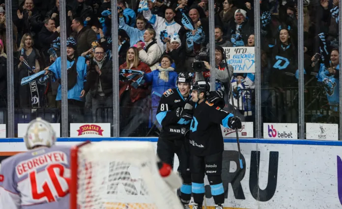 Сэм Энас после разгрома «Спартака» объяснил, почему «Динамо» много забивает на «Минск-Арене»