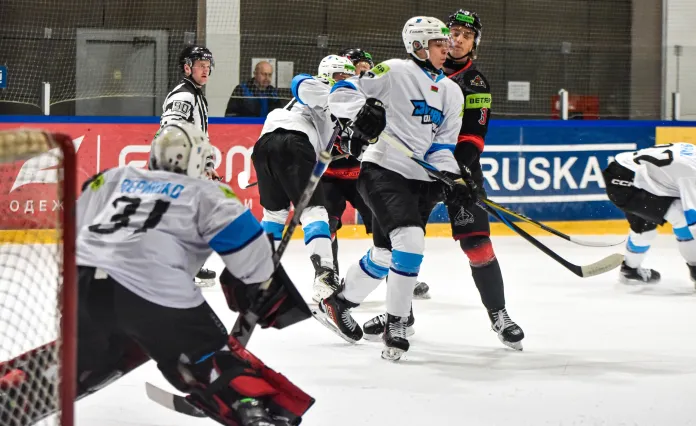 Betera-Высшая лига. «Ястребы» – «Динамо-Олимпик», «Медведи» – Беларусь U18, «Юниор» – «Белсталь» и другие встречи. Трансляции