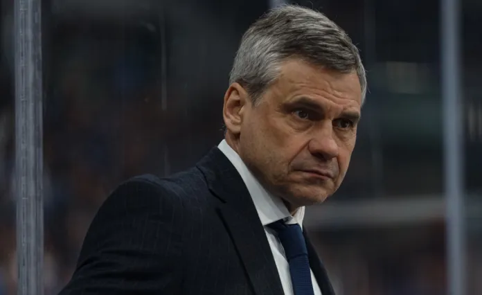 «ХБ» — о слухах о тренерских перестановках в минском «Динамо»: Клуб на информационном поле проигрывает в одну калитку