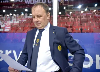 Михаил Захаров: Антоненко говорит на всю страну — это неправильно. Мне кажется, он ничего не понимает в хоккее