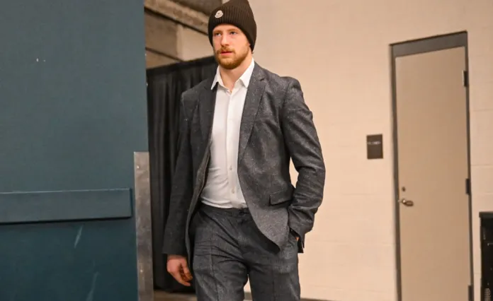 Илья Соловьёв — о переезде в Северную Америку, изучении английского и поддержке Малкина