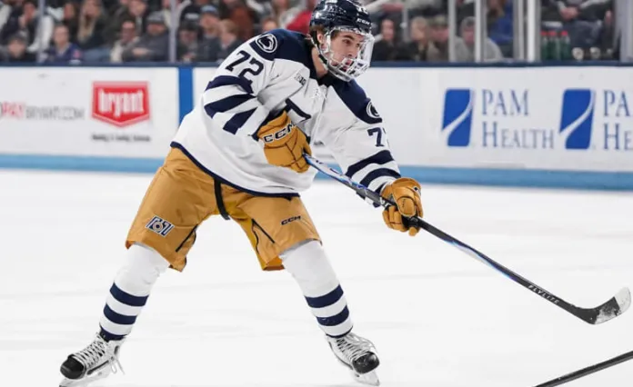 Возможный первый номер драфта НХЛ-2026 установил рекорд результативности в студенческом хоккее