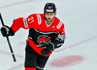 ВХЛ. Кодола забросил 10-у шайбу, Грищенко совершил 27 сейвов в победном матче «Кристалла» – статистика белорусов 22 февраля