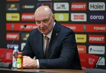 Самолет ХК «Амур» совершил вынужденную посадку во Владивостоке из-за непогоды в Хабаровске