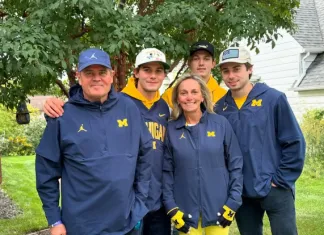 Экс-тренер минского «Динамо» Джим Хьюз увидел триумф сыновей на Олимпиаде-2026