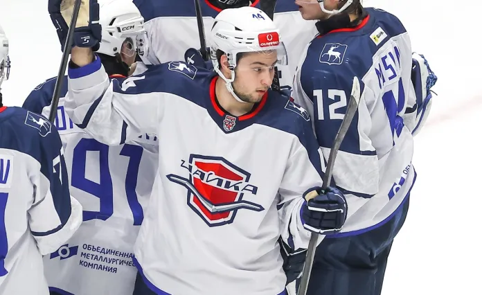 МХЛ. Коржов провел на льду полматча, Яценко нанес пять бросков – статистика белорусов 23 февраля