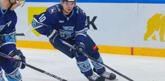 Владислав Фирстов: Никакого удаления в концовке не было — соперник сам снял шлем о мою руку или клюшку