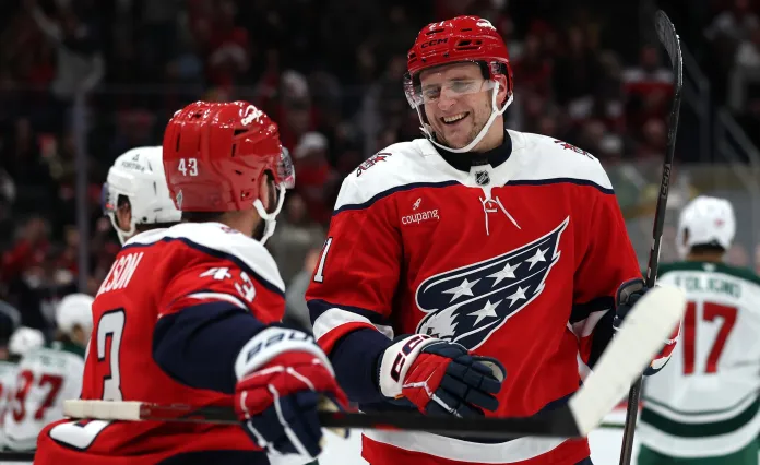 НХЛ. Алексей Протас забросил 20-ю шайбу, Никита Толопило стал второй звездой матча – статистика белорусов 26 февраля