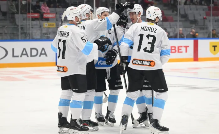 Минское «Динамо» разгромило «Сочи», но потеряло Спунера, «Динамо-Шинник» уступил в дерби, Колосов вернулся в АХЛ – все за вчера