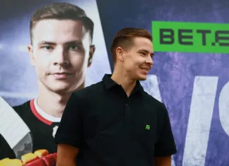 Дмитрий Дерябин рассказал, за счёт чего Егор Шарангович пробился в НХЛ