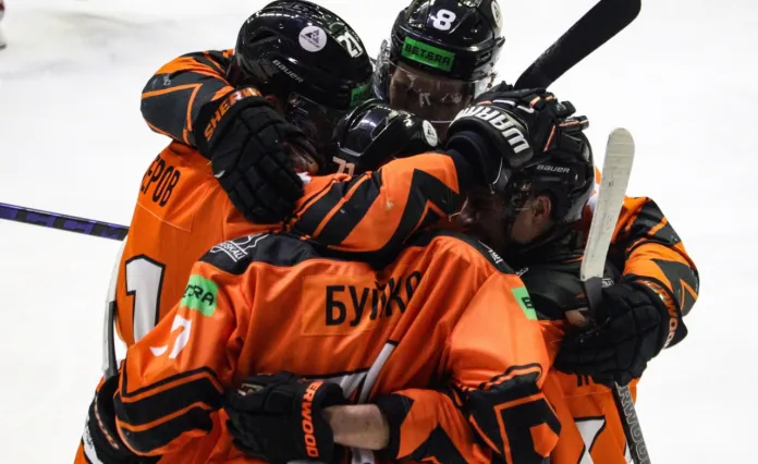 «Шахтёр» по буллитам дожал «Авиатор» и одержал 12-ю победу подряд