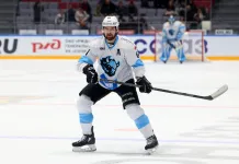 «Позор хоккея»: Алексей Шевченко обвинил защитника минского «Динамо» Уэлле в симуляции