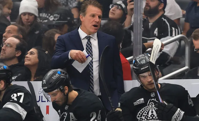 «Лос-Анджелес Кингз» уволил главного тренера Джима Хиллера