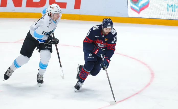 КХЛ. «Амур» Андриевского одержал третью победу подряд, Паливко поучаствовал в виктории «Металлурга» над минским «Динамо». Итоги 3 марта