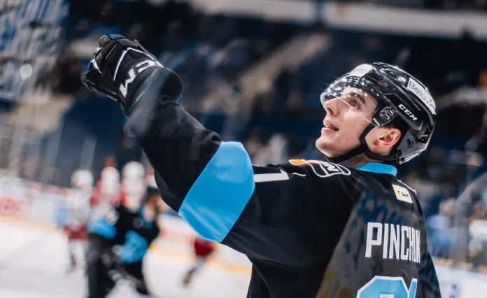 Артем Демков назвал Виталия Пинчука уникальным хоккеистом