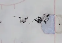 Видео: Шайбу минского «Динамо» в матче с «Металлургом» отменили из-за помехи вратарю