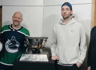 Никите Толопило вручили приз «Molson Cup»