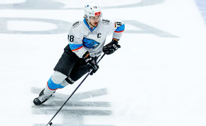 «Динамо-Шинник» в упорной борьбе уступил «Тайфуну»