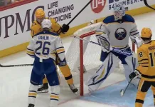 Евгений Малкин дисквалифицирован на пять матчей за удар клюшкой Расмуса Далина (видео)