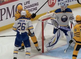 Евгений Малкин дисквалифицирован на пять матчей за удар клюшкой Расмуса Далина (видео)