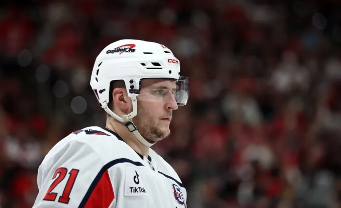 НХЛ. Протас забил после рождения дочери, «Калгари» прервал серию поражений, Соловьёв вне заявки – статистика белорусов 8 марта