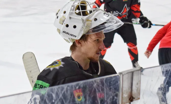 «Авиатор» расстался с 22-летним вратарем